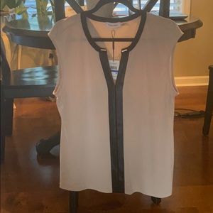 Gorgeous Calvin Klein Neutral Top